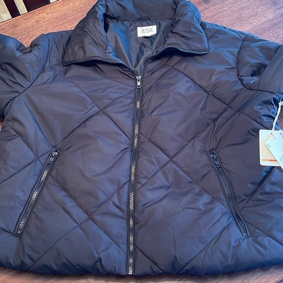 ANA black zip up puffer jacket - Picture 5 of 13